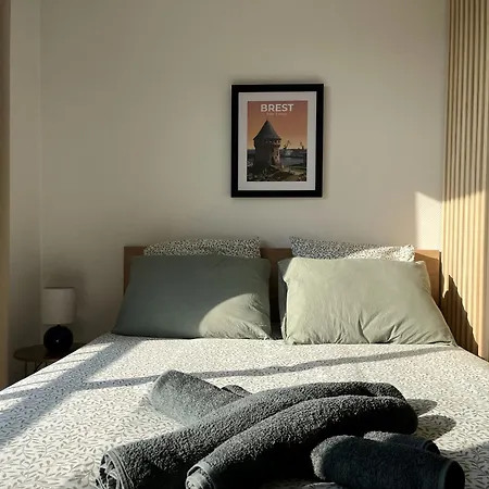 L'elegant - T3 Confort, Lumineux & Parking Prive Apartament *