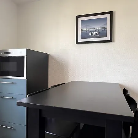 L'elegant - T3 Confort, Lumineux & Parking Prive Apartament Brest